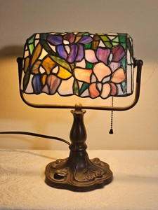 Tiffany Style Iris Stained Glass Banker Desk Lamp