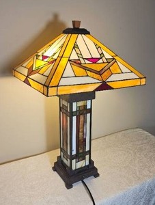Tiffany Style Mission Stained Glass Table Lamp