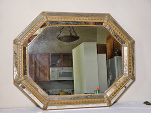 Decorative Octagonal Antiqued Mirror