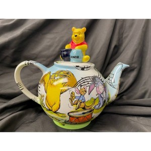 Disney Showcase Rhapsody in Pooh Ceramic Teapot with Lid