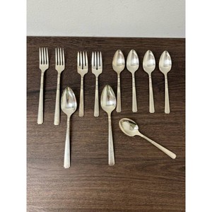 Oneida Silverplate Flatware Set 11 Pieces Forks Spoons