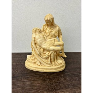 Ivory Tone Resin Pieta Figurine Sculpture 6 in
