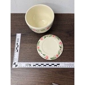 Universal Cambridge Oatmeal Ceramic Covered Bowl with Lid