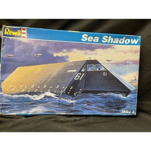 Revell Sea Shadow Black Plastic Model Kit 1144 Skill 2