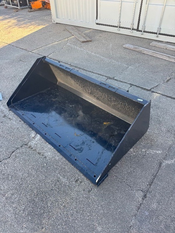 Wolverine Track Duty Bucket 66 inches