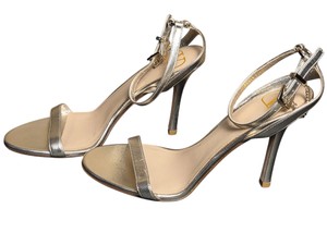 Valentino Garavani Metallic Gold Leather Ankle Strap Sandal Heels Size 35 Made in Italy