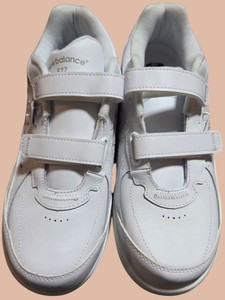 New Balance 577 MW577VW1 Mens Size 9 2E Wide White Walking Shoes Hook & Loop
