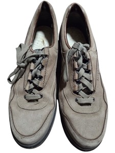 Mephisto Womens Taupe Leather Lace-Up Walking Shoes Size 9 US  6.5 EUR