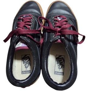 Vans Customs Black LeatherSuede Sneakers Mens 7.5 Womens 9 Gum Sole Left Right