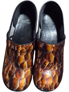 Dansko Womens Leather Clogs Size 41 Brown Amber Reptile Print Slip-On Shoes