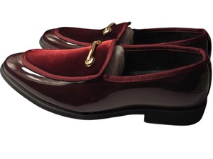Mens Burgundy Velvet Patent-Style Dress Loafers Size 8  EU 40 Gold-Tone Bit