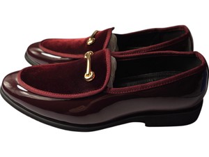 Mens Burgundy Velvet Patent-Style Dress Loafers Size 9  EU 41 Gold-Tone Bit
