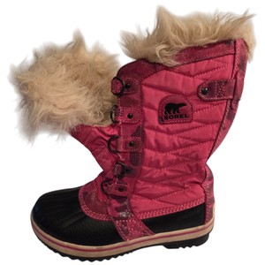 Sorel Womens Pink Winter Snow Boots Faux Fur Trim Black Rubber Toe Size 4