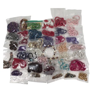 Large Lot Assorted Costume Jewelry Beaded Necklaces Bracelets Faux Pearls & More