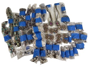 Large Mixed Lot Fashion Costume Jewelry Necklaces Bracelets Earrings Faux Pearls Rhinestones Beads & More