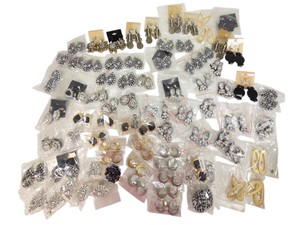 Large Assorted Fashion Jewelry Lot  Necklaces Earrings Bracelets Rhinestones & Faux Pearls