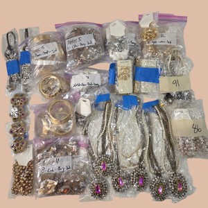 Large Assorted Fashion Costume Jewelry Lot  Necklaces Earrings Bracelets Pearls Rhinestones