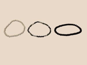 Lot of 3 Beaded Stretch Bracelets  WhiteClearBlack & Black Disc Beads