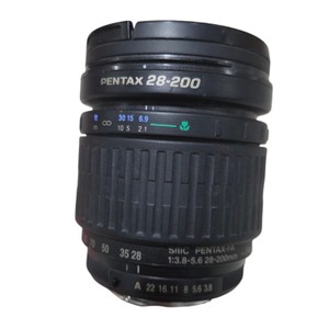 Pentax SMC Pentax-FA 28-200mm f3.8-5.6 Zoom Camera Lens w Front Cap
