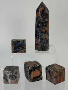 Rare Que Sera Stone Crystal Set  1 Polished Obelisk Tower &amp 4 Gemstone Cubes  Blue Quartz Rhyolite. (8.3 oz  237 g)