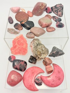 Polished &amp Raw Pink Crystals Mixed Rhodonite &amp Rhodochrosite Statement Specimen Mineral Parcel. (1 lb 5.4 oz  608 g)