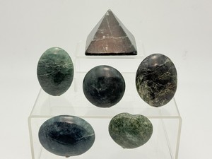 Rare 6-Piece Natural Nephrite Jade Display Set  Polished Pyramid, Sphere, Heart &amp Palm Stones. (13.6 oz  386 g)