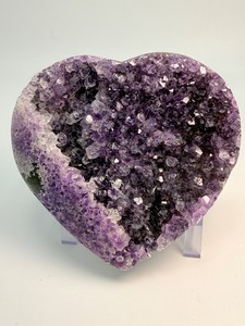 Stunning Uruguayan Deep Purple Amethyst Heart Crystal Geode Cluster. (1 lb 7.5 oz  668 g)