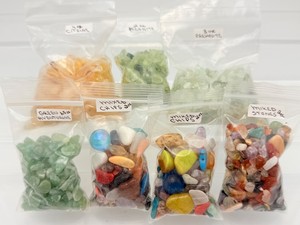 Lot of 7 Bags Gemstone Chips &amp Polished Stones  Citrine, Aventurine, Prehnite &amp More. (1 lb 0.9 oz  481 g)