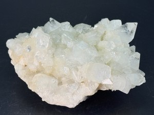 High-Clarity Natural Apophyllite Crystal Cluster Specimen. (15.7 oz  447 g)
