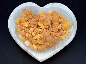 Vintage Selenite Heart-Shaped Crystal Bowl with Premium Raw Frankincense Resin Tears. (9.8 oz  278 g)