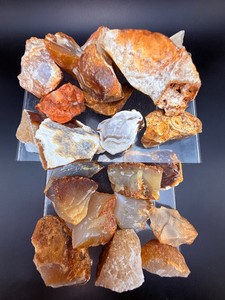 Bulk Lot of Raw Chalcedony Agate Crystals  Natural Rough Specimen Mix. (1 lb 14.2 oz  857 g)