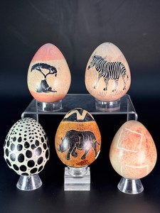 Lot of 5 Vintage Hand-Carved Kenyan Kisii Soapstone Safari Eggs Multi-Color Etched Wildlife, Abstract &amp Animal Print Home Decor (3 lbs 15.6 oz  1 kg 804 g)