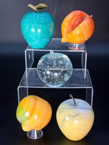 Vintage Mid-Century Mixed Mineral Stone &amp Art Glass Fruit Collection - 5 Piece Set (5 lbs 10.5 oz  2 kg 568 g)
