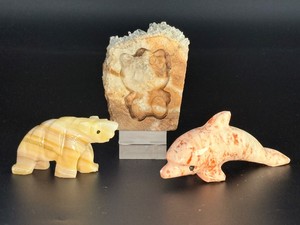 Exquisite Hand-Carved Gemstone Figurine Trio Banded Onyx Bear, Unique Quartz Druzy Hello Kitty Geode, and Mottled Pink Marble Dolphin (10 oz  283 g)