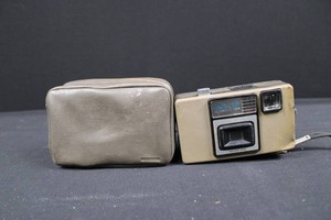 Vintage S.F. Schwartz Automatic 1064 Film Camera With Case