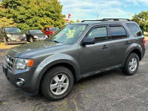 2011 Ford Escape XLT  67k Miles  AWD  No Accidents  (NO RESERVE)