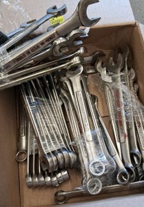 LARGE LOT OF CRAFTSMAN COMBINATION WRENCHES