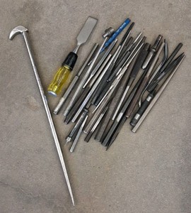 LARGE PIN PUNCH CHISEL SET