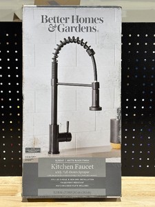 Kitchen Faucet with Pull Down Sprayer