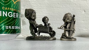 Lot of 2 vintage Hallmark Betsey Clark fine pewter children figurines