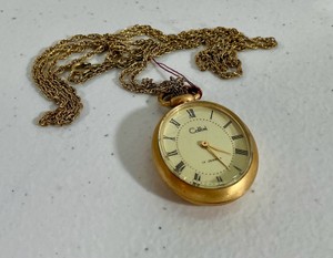 Vintage Colibri 17 jewels mechanical pendant watch with long gold-tone chain necklace