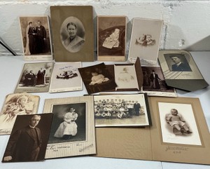 Lot Cabinet cards old photos Vintage Baby Portraits People Victorian