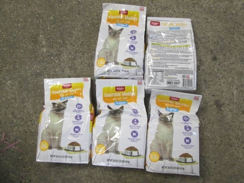 5 3.15 Pound bags of Gourmet Medley cat food