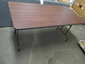Formica top folding table 5 feet wide