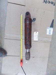 Hydraulic Cylinder  Red