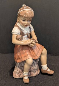SR - Vintage Dahl-Jensen Denmark Porcelain Figurine - Bente Girl with Teddy Bear (#1295)
