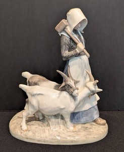 SR - Porcelain Figurine - Royal Copenhagen Girl With Goats #694