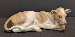 SR - Retired Lladr Spain Nativity Calf Glossy Porcelain Figurine (#4680)