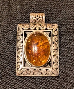 SR - Amber Pendant - Sterling Silver 925 Openwork Scrollwork