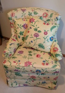 Vintage Upholstered Armchair - Floral Club Chair With Matching Cushions